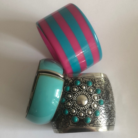 Three vintage bangles - Picture 1 of 2